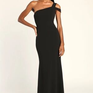 Lulus make an entrance black one shoulder mermaid maxi dress worn once size M